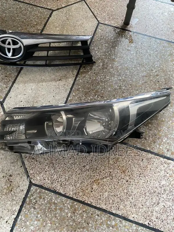 Toyota Corolla GLI 2015 Genuine Front Bumper Lights and Grille Set