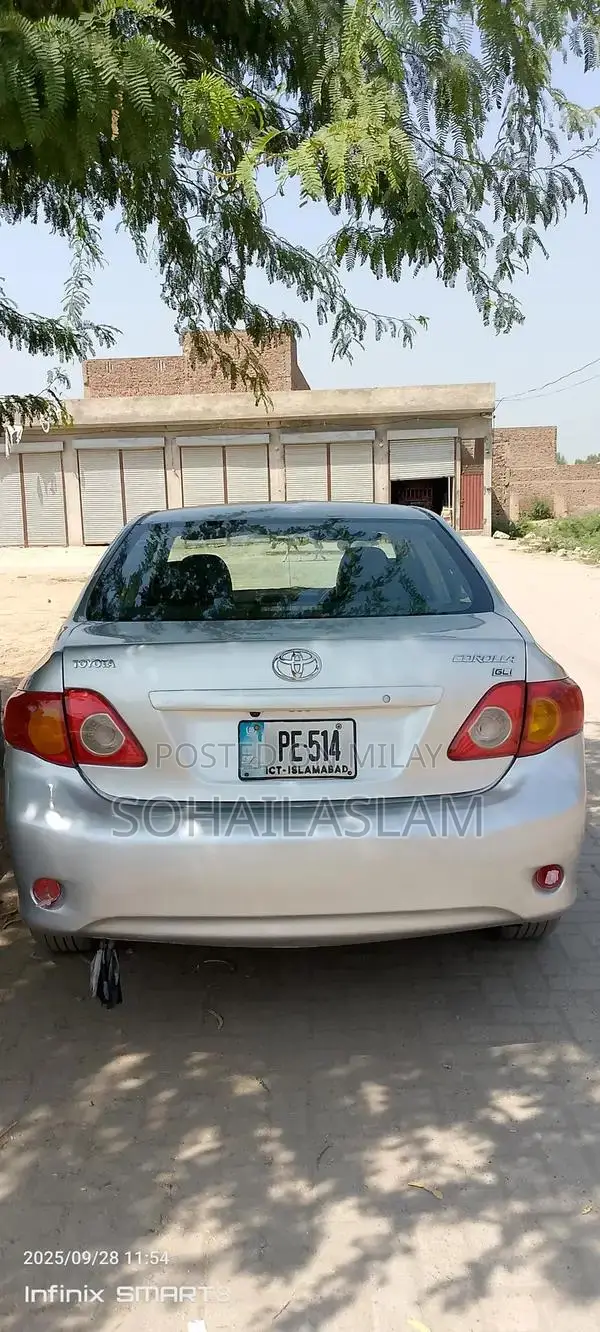 Sleek Sedan with Efficient Performance and Versatile Configuration