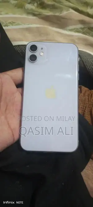 Apple iPhone 11 64GB Smartphone with Face ID