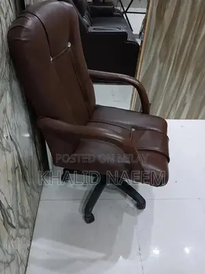 Leather Executive Office Chair in Excellent Condition