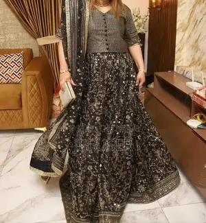 Legha Lightweight Single-Use Garment with Unique Properties