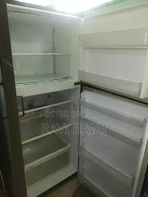 Compact Humidifier with Multiple Features