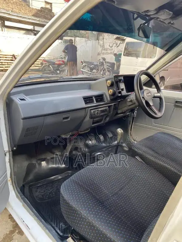 Suzuki Mehran VX Classic Sedan Reliable City Car