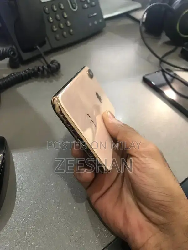 Premium Dual SIM 256GB Smartphone with Enhanced Battery