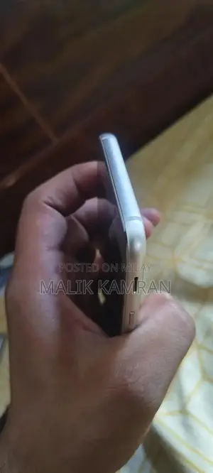 Samsung Galaxy J7 Pro Slim Mobile Smartphone