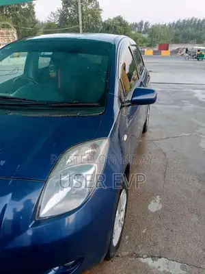 Toyota Vitz Compact Hatchback 2005-2007 Model