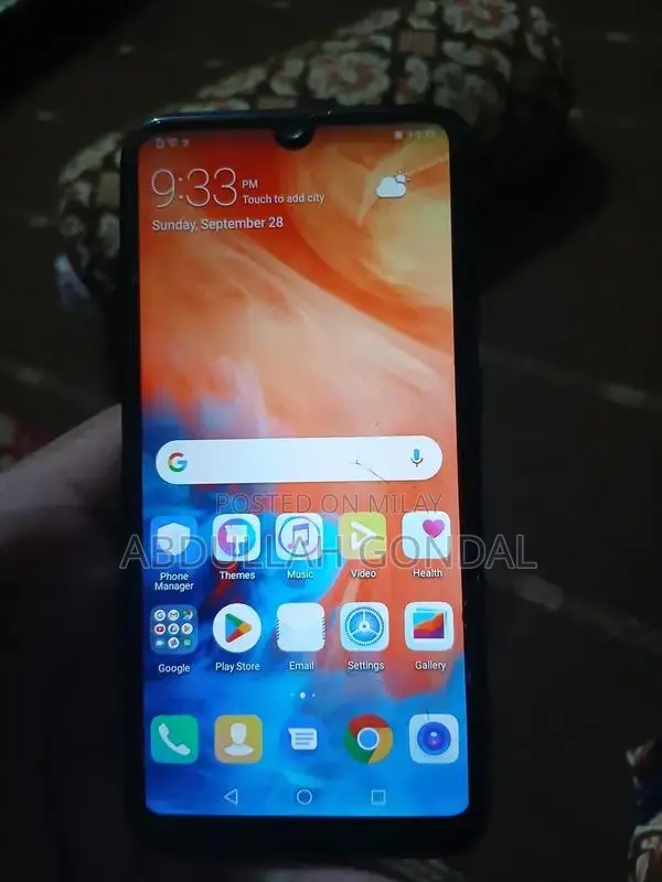 Huawei Mid-Range Smartphone with Compact Design