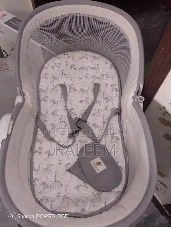 Mastela 6-in-1 Multi-Function Baby Bassinet for Newborns