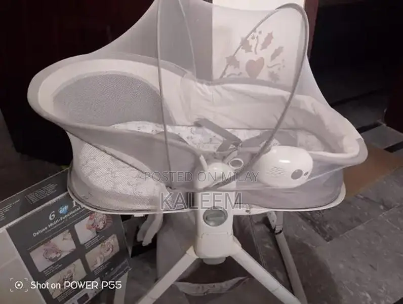 Mastela 6-in-1 Multi-Function Baby Bassinet for Newborns