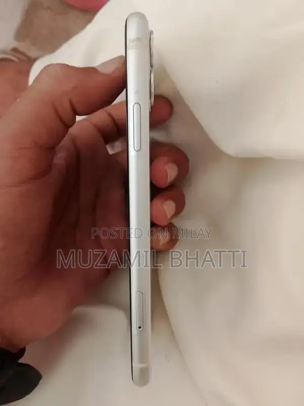 Apple iPhone 11 Smartphone Mobile Device