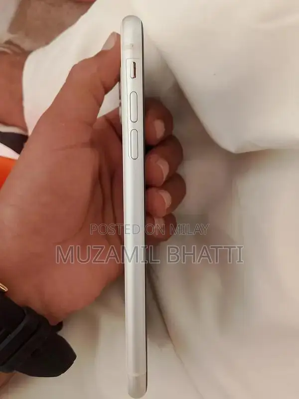 Apple iPhone 11 Smartphone Mobile Device