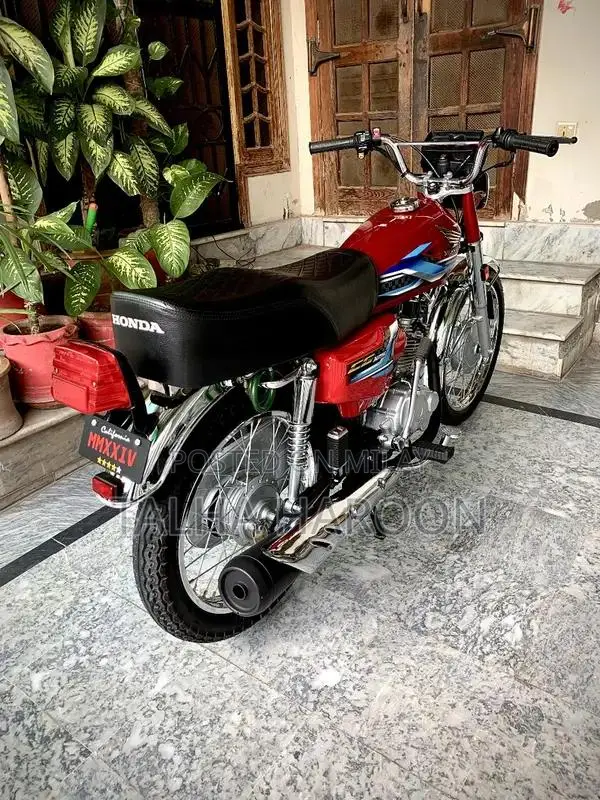 Honda CG 125 2024 Motorcycle - Low Mileage Commuter Bike