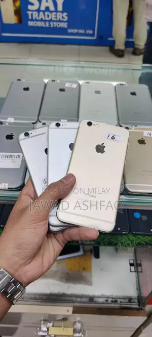 Apple iPhone 6 Smartphone - Multiple Storage Options