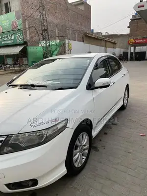 Honda City 2013 Automatic Sedan - Low Mileage Full Option Variant