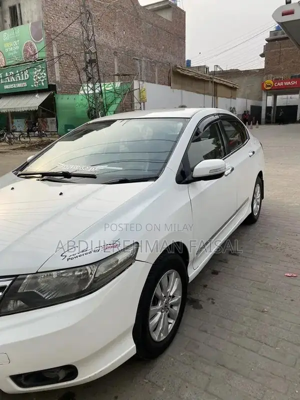 Honda City 2013 Automatic Sedan - Low Mileage Full Option Variant