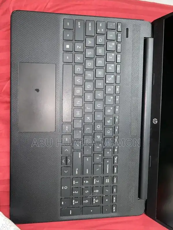 Women's Traditional Saree with Elegant Design and Classic Styling