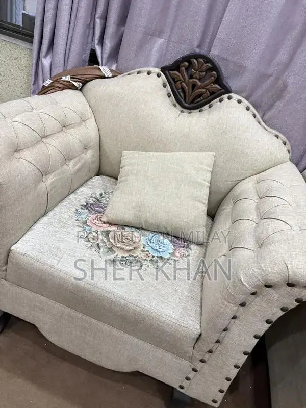 Spacious 7-Seater Sofa in Excellent Condition