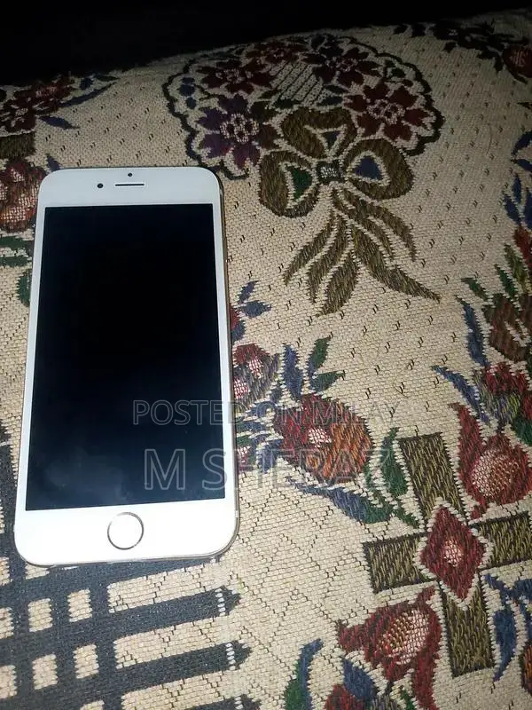 Apple iPhone 6 Smartphone - Mobile Device