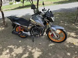 Honda CB 150F Motorcycle - Low Mileage, Well-Maintained Sports Bike