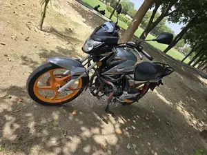 Honda CB 150F Motorcycle - Low Mileage, Well-Maintained Sports Bike