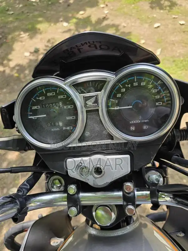 Honda CB 150F Motorcycle - Low Mileage, Well-Maintained Sports Bike