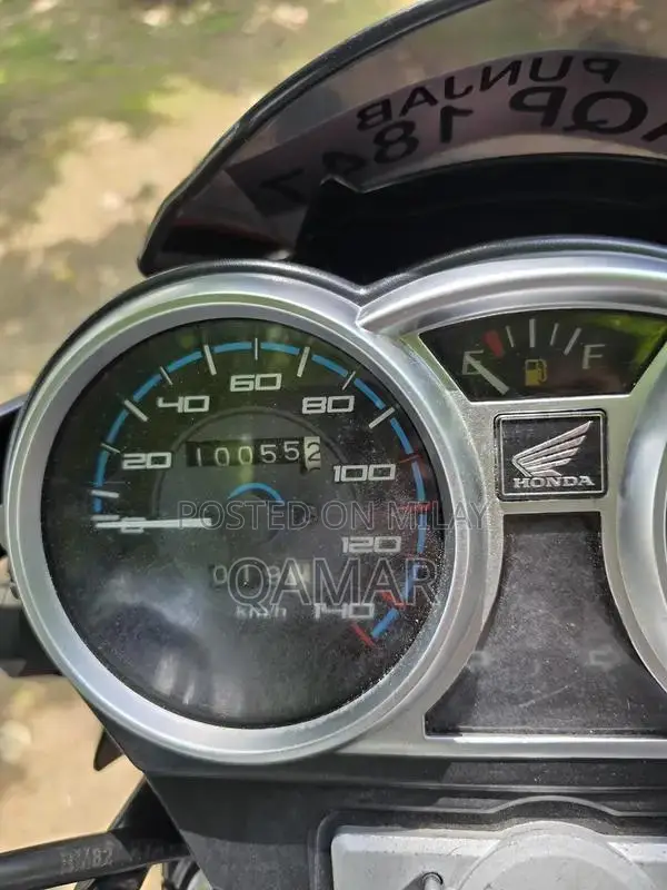 Honda CB 150F Motorcycle - Low Mileage, Well-Maintained Sports Bike