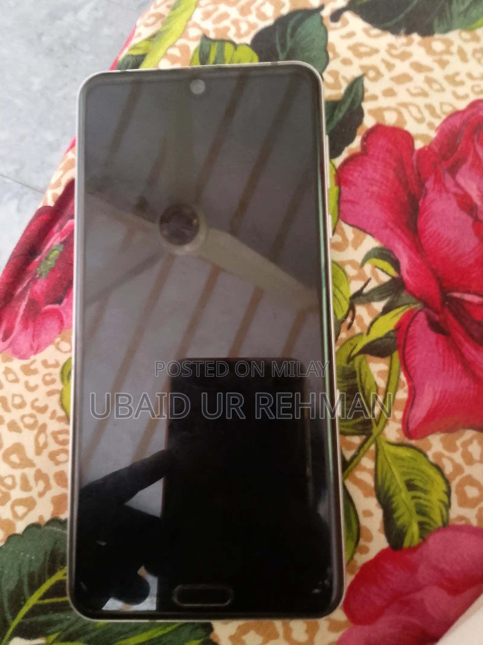 Sharp Aquos R3 128 GB White