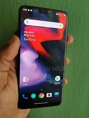 OnePlus 6 Dual SIM Smartphone with 20MP Camera