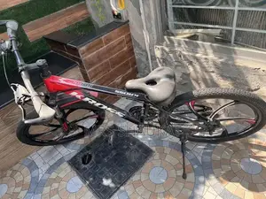 Photo - Kross Mountain Bike with Disc Brakes and Suspension Fork