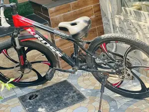 Kross Mountain Bike with Disc Brakes and Suspension Fork