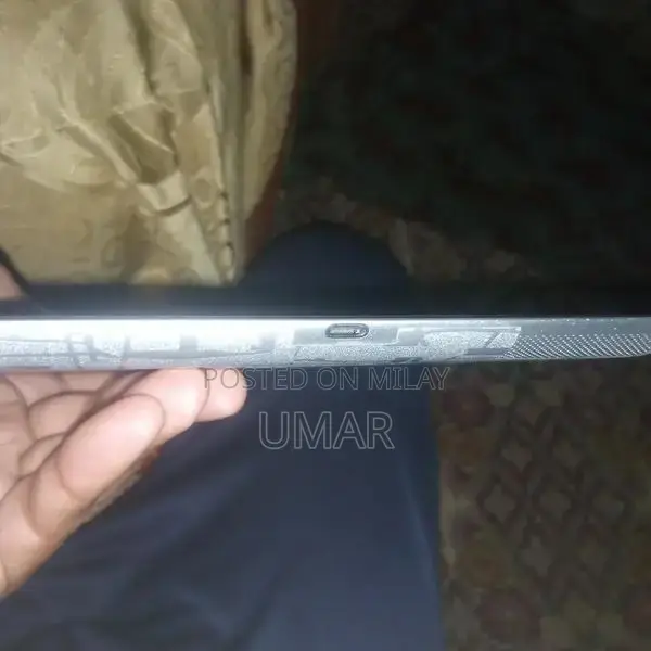 Apple iPad 4 10.1-inch Tablet - Good Condition