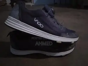 Women's Running Shoes - Comfortable Athletic Footwear Size 7/39