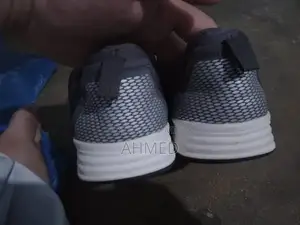 Women's Running Shoes - Comfortable Athletic Footwear Size 7/39