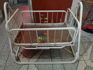 Foldable Baby Swing Bed - Portable Infant Sleeping Solution