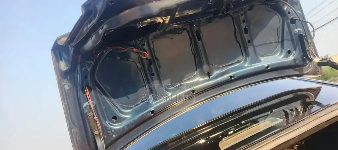 Toyota Automatic Transmission Vehicle with Alloy Rims