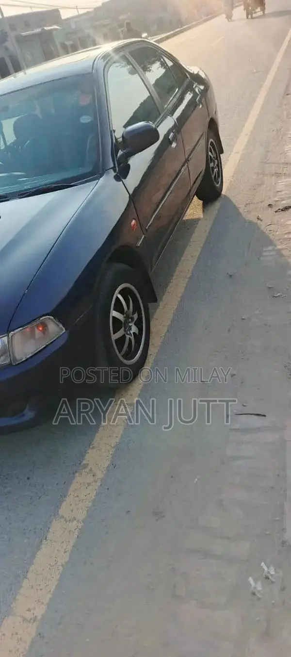 Toyota Automatic Transmission Vehicle with Alloy Rims