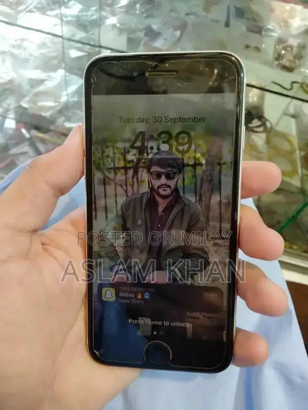 Sleek Apple iPhone SE Vision Smartphone with Advanced Camera