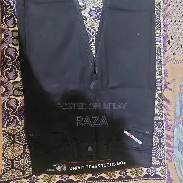 Men's Slim Black Pant - Size 32 Waist Trousers