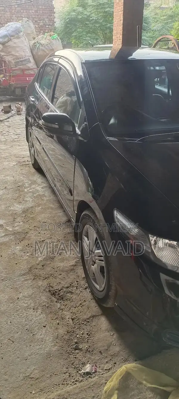 Honda City 2018 Sedan - Low Mileage Compact Sedan