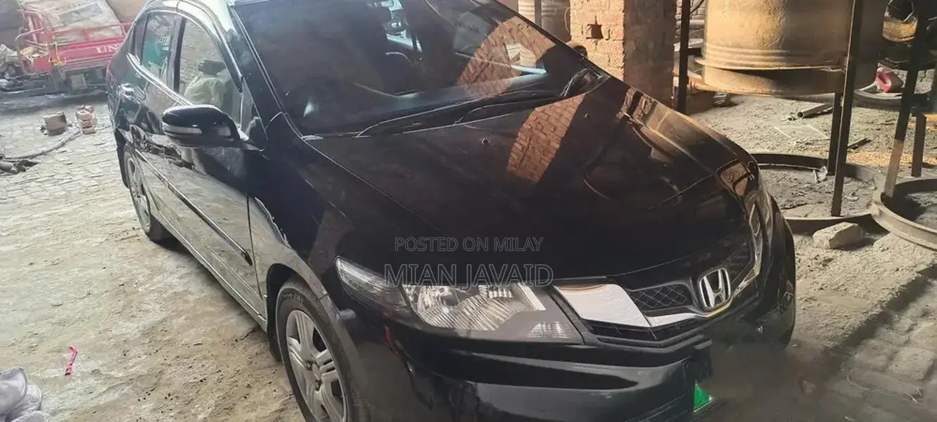 Honda City 2018 Sedan - Low Mileage Compact Sedan