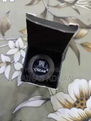 Musarrat Misbah Silk Face Foundation - Cream Shade, Excellent Conditio