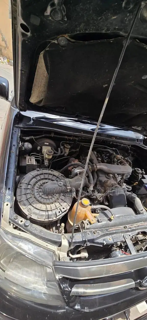 Toyota Hilux Vigo 4x4 Pickup Truck