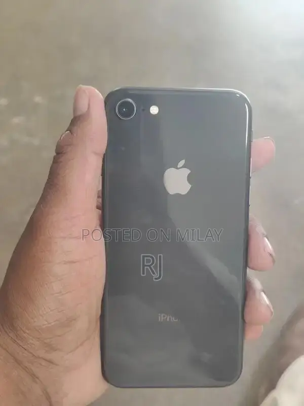 Apple iPhone 8 - High Health Waterproof Smartphone