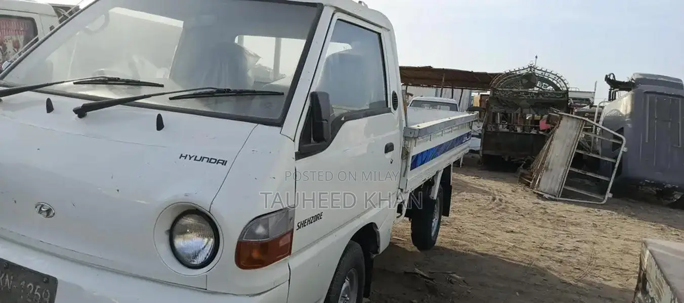 2005 Hyundai Shehzore Truck with Clear Documents
