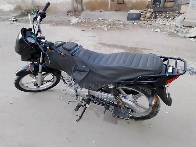 Suzuki GD 110 Motorcycle - Low Maintenance Single Cylinder Bike