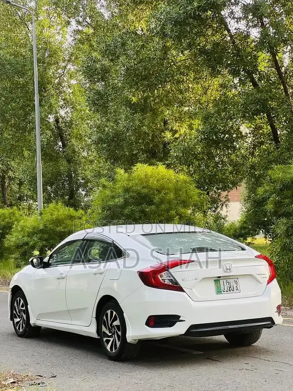 Honda Civic UG Full Option Sedan 2016 Model