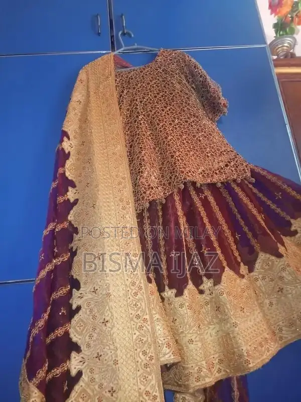 Elegant Hand-Worked Bridal Lehenga - Lightly Worn Wedding Attire