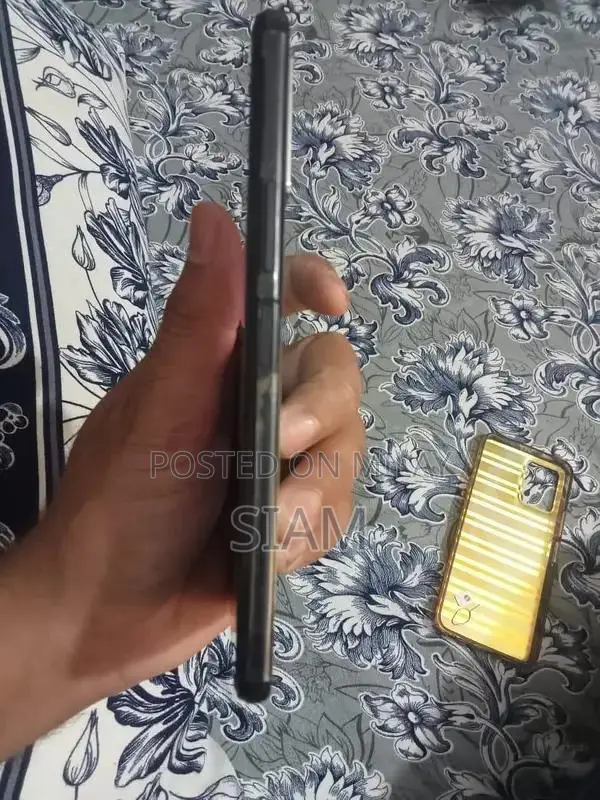 Vivo Smartphone - Non-Functional Device for Parts or Repair