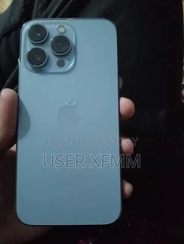 Apple iPhone 13 Pro 128GB Smartphone