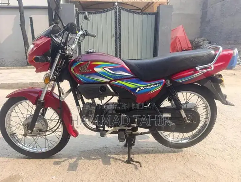 Honda Pridor 100cc Motorcycle - 2024 Model Lightweight Urban Commuter
